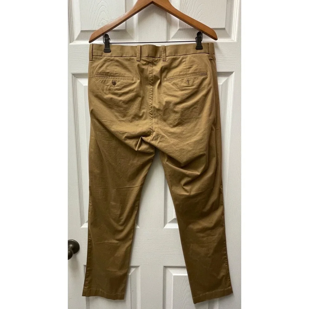 Gap Men's 33(34) x‎ 30 Maple Sugar Lightweight Summer Khakis Slim Fit Stretch